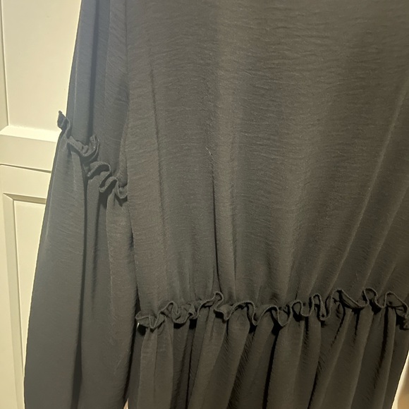 Boohoo ruffle trim dress - Picture 3 of 5